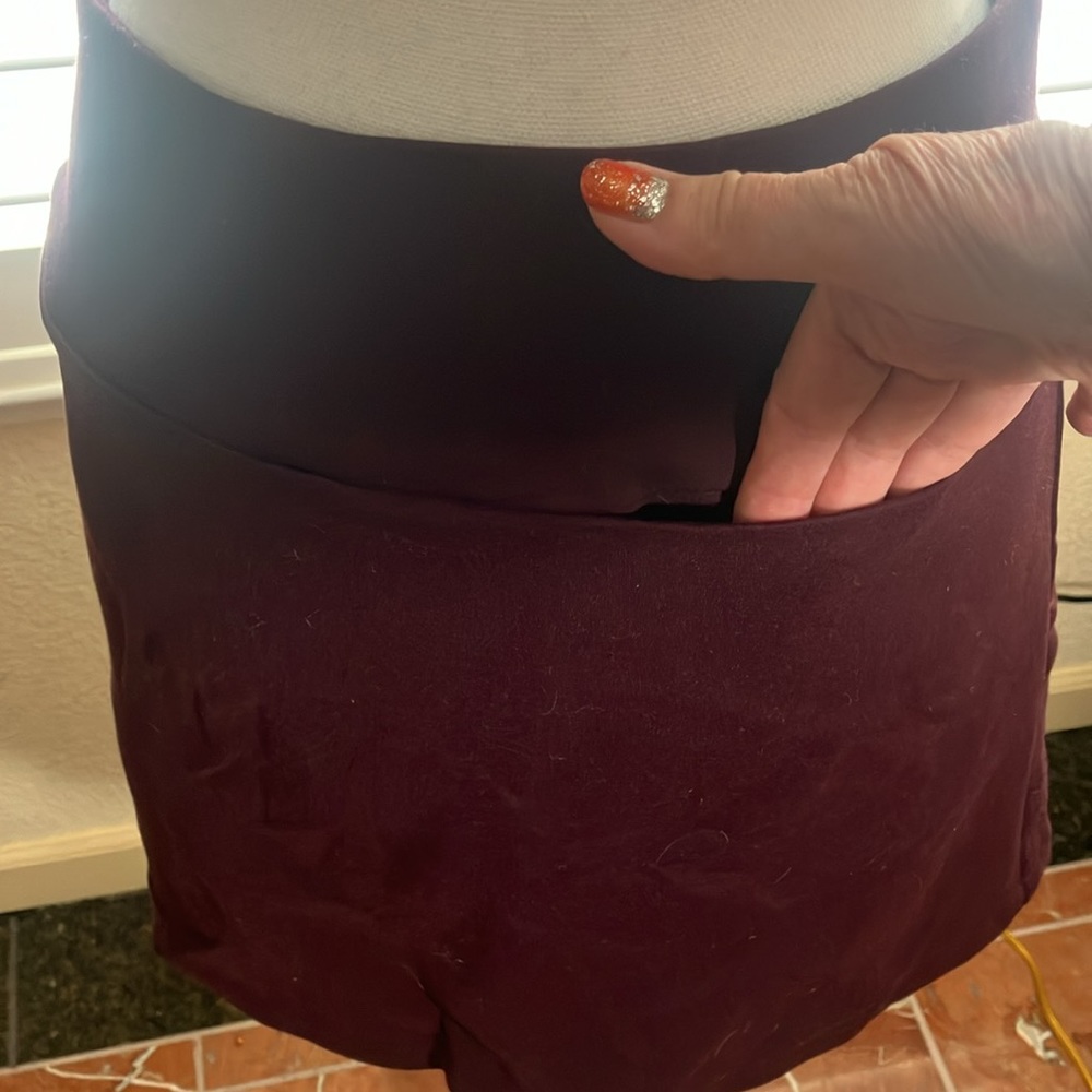 💜👑King Louie Stretchy Maroon Mini Skirt Lined & 2 Front Pockets Washable Sz 34